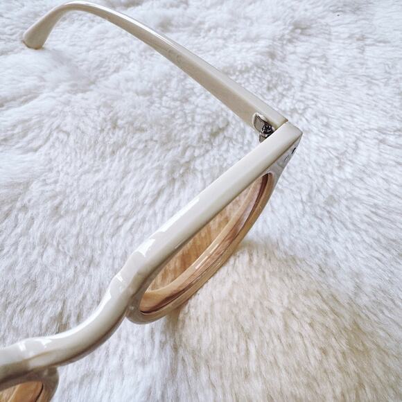 Pablo White Round Sunglasses - Picture 7 of 13